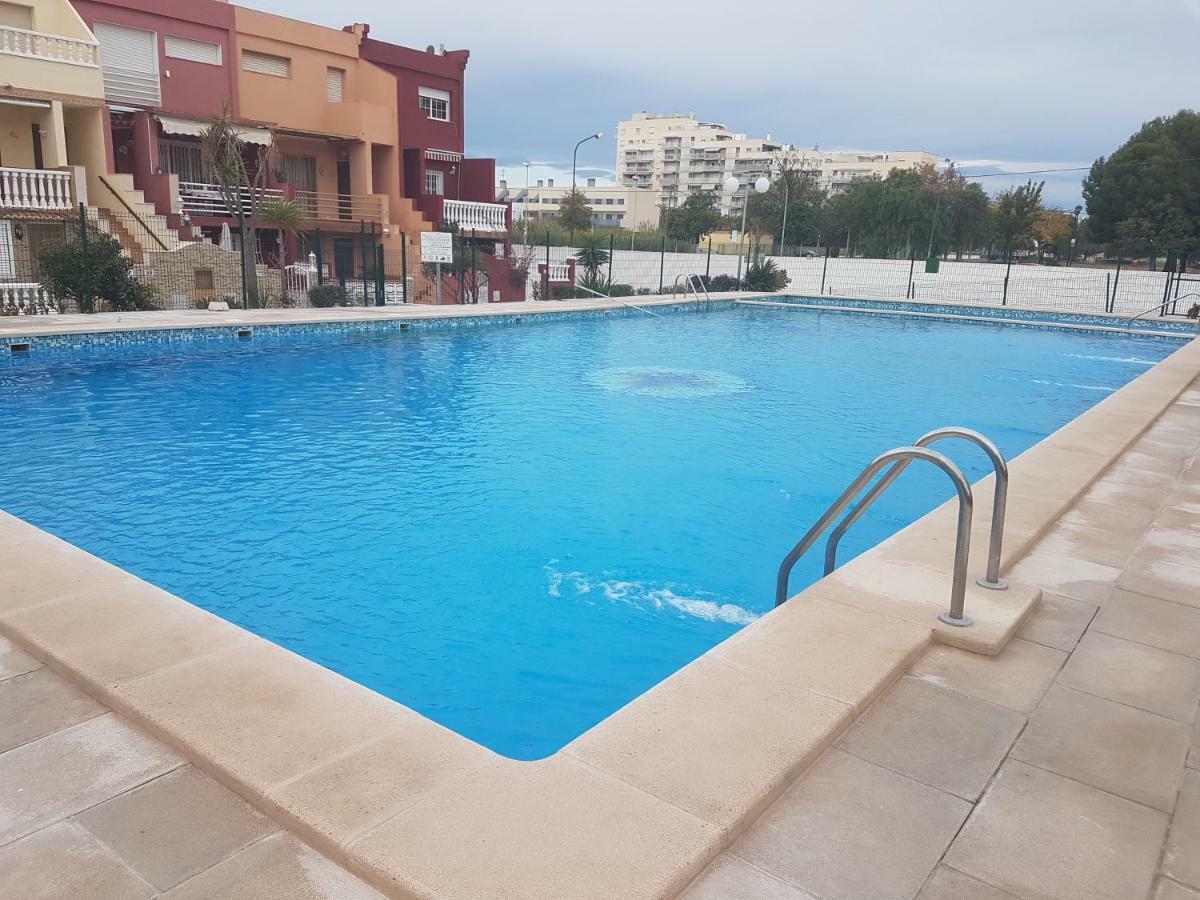 Vakantiehuis Duplex, Piscina Y Playa